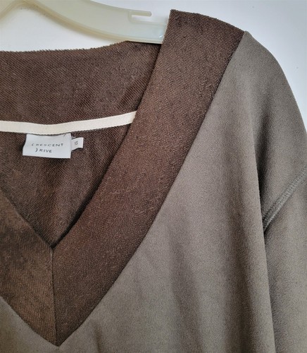 Lässiges Shirt Bluse Damen XS Crescent Drive Wildlederimitat V-Ausschnitt grün/braun - Bild 4 von 5