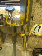 Guardian G1814 Wall Mounted Eye Wash Station - Stainless Steel