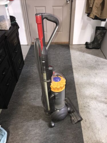 Dyson DC40 Multi Floor Upright Ball Vacuum w/ Crevice Attachment - Picture 4 of 7