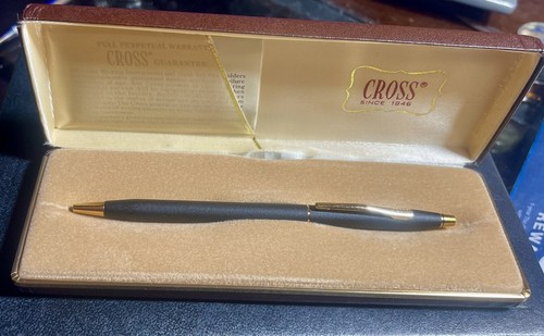 CROSS CALAIS CARBON MATTE BLACKBALL POINT PEN - Picture 1 of 3