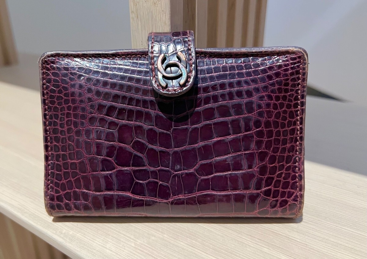 CHANEL Alligator Burgundy Credit  Card Holder Bifold Wallet