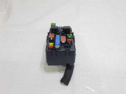 2017-2021 Chevrolet Spark Junction Fuse Box Relay Module OEM 42717331 - Picture 6 of 9