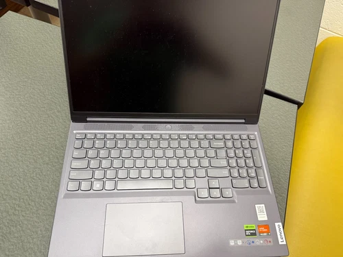 Lenovo Legion Slim 5 16APH8 - Ryzen 7 7840HS 16GB RAM 512GB SSD RTX 4060