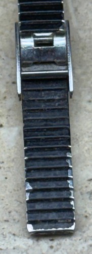 Vintage Women’s Armitron Wristwatch Quartz Black Gold Tone PARTS Water Resistant - Picture 4 of 7