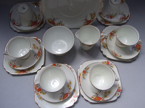 Vintage Victoria C & E Bone China England Tea Set 21 Pieces 1930's Collectables - Picture 7 of 12