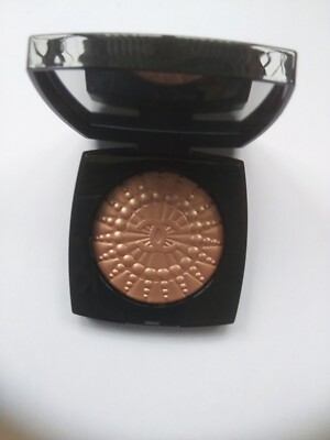 Chanel Perles De Lumiere Illuminating Blush Powder BNIB UK