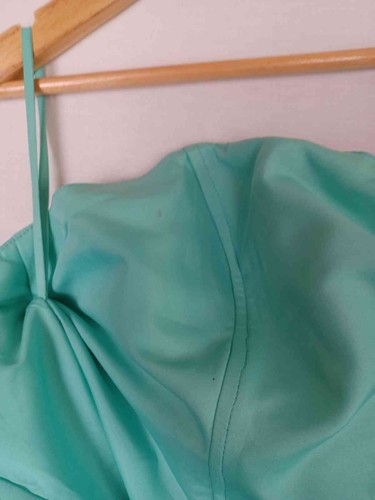 Trägerloses Fischschwanz Ballkleid Gr. 10 Aqua Mint Satin mit Schleppe Perlen Rüschen - Bild 6 von 12