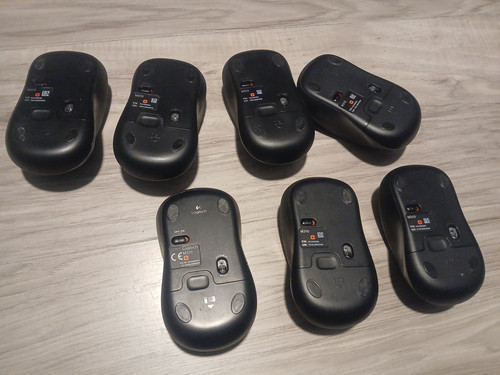 Logitech M310 Wireless Mouse W/Out the Unifying USB Receiver - Picture 3 of 4