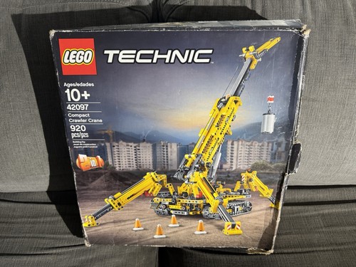 LEGO TECHNIC: Compact Crawler Crane (42097) Brand New Retired Set Damaged Box - Picture 1 of 12