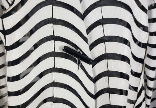 Chaqueta de cuero sintético transparente blanca JM Collection para mujer talla pequeña - Imagen 5 de 8