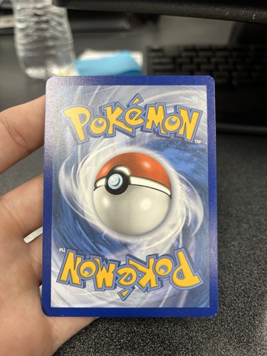 Bruno 121/163 Swsh05: Battle Styles Regular Trainer Card NM (2021) - Picture 2 of 2