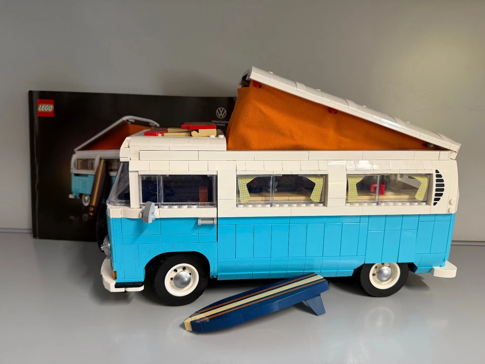 LEGO Icons 10279 Volkswagen T2 Camper Van