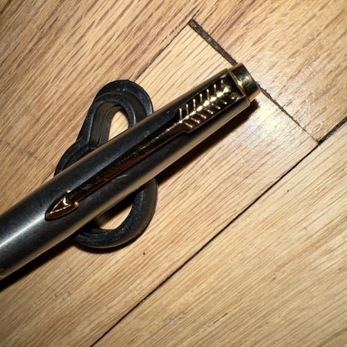 Parker Vintage 45 Cartridge Pen Gold Clip Black steel nib fine point - Picture 3 of 14
