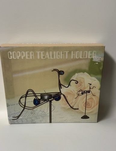 Praying Mantis Mcm Sculpture With Copper Base And Stand. 17 In High By 8 - Picture 2 of 3