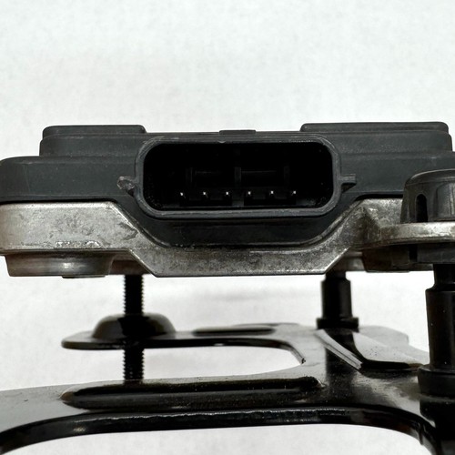 OEM 20-22 Hyundai Palisade Cruise Control Distance Sensor Radar 99110-S8110 - Picture 3 of 4