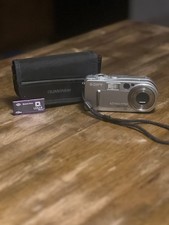 Sony Cyber-shot DSC-P9 4.0MP Digital Camera Silver  case  card. Parts only
