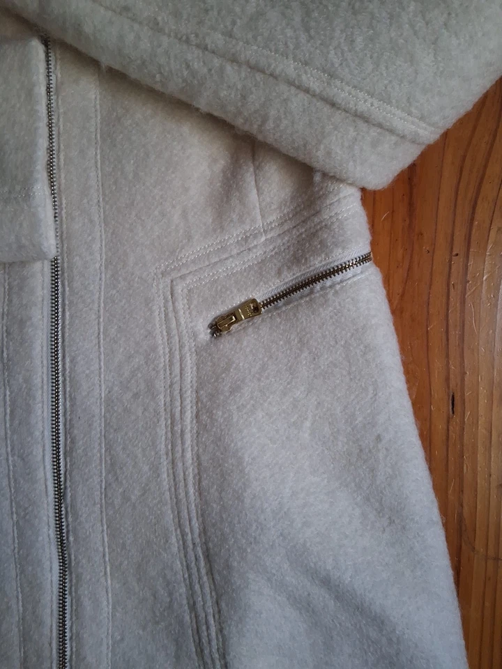 Abrigo Jessica Simpson Crema Mezcla Lana Talla XS. ligera textura pelusa Foto 3 de 4