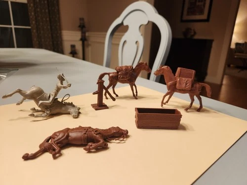 Marx Fort Apache Vint. Figure/ Falling Horse Dead Horse Pack Horses Acc.