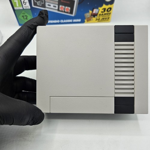 Console Nintendo nes mini con 2 controller e Scatola ORIGINALE Nes Classic Mini - Foto 9 di 15