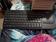 Logitech K400 Plus Wireless Keyboard with Touchpad (920-007119)