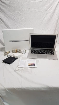 Apple MacBook Air 13" 2013 · i5 · 4GB · 250GB