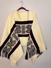 Beautiful Vintage Wool Cape Southwest Aztec Peruvian Poncho