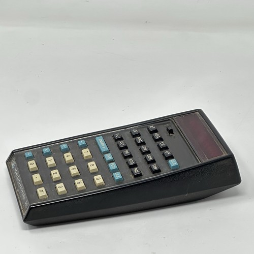 Calcolatrice Hewlett Packard HP 35 con custodia e manuale non testata - Foto 7 di 20