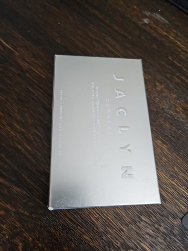 Jaclyn Cosmetics Face It All Brightening & Setting Palette - Picture 6 of 7