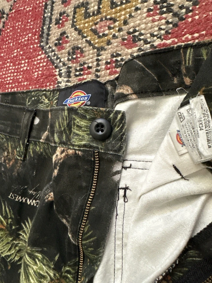 Pantalones para hombre Dickies cargo camuflados Foto 3 de 4