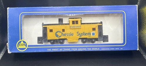 AHM HO Chessie System Custom Wide Vision Caboose C&O 3465 vagón de tren de carga | Zustand: New