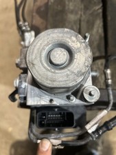 2012 Harley Davidson FLHTK Ultra Limited ABS Pump Brake Module Control Unit OEM