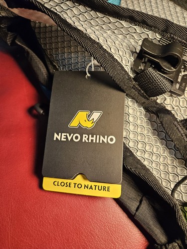 Zaino Nevo Rhino idratazione escursionismo corsa rave acqua nuovo con etichetta 2L - Foto 3 di 5