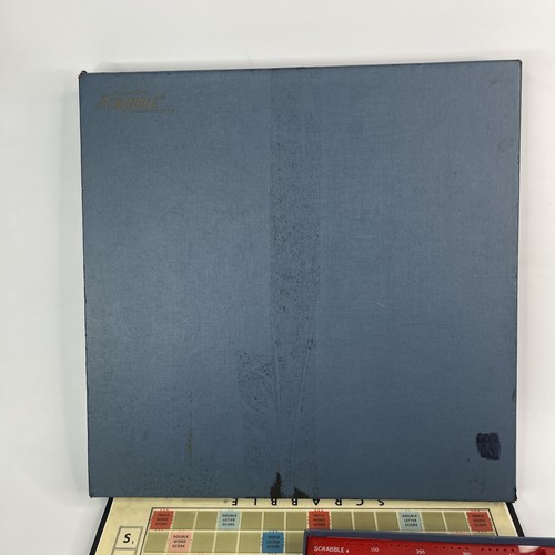 VINTAGE Deluxe Scrabble 1966 COMPLETE With Pins Tiles Red Trays Holders - Picture 5 of 5