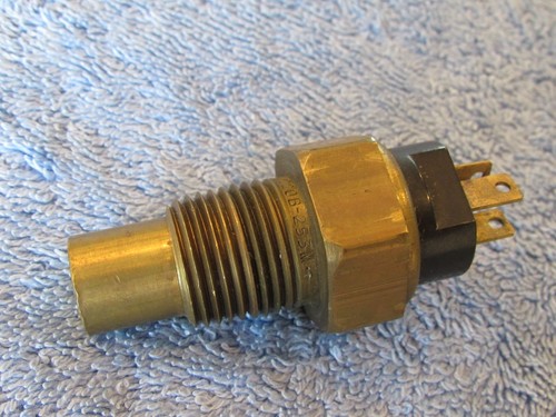 NOS 1970 1971 Pontiac GTO Judge Firebird Trans Am Coolant Temp. Sender AC GM - Picture 6 of 17