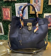 Michael Kors Hamilton Navy large Tote handbag New without Tags
