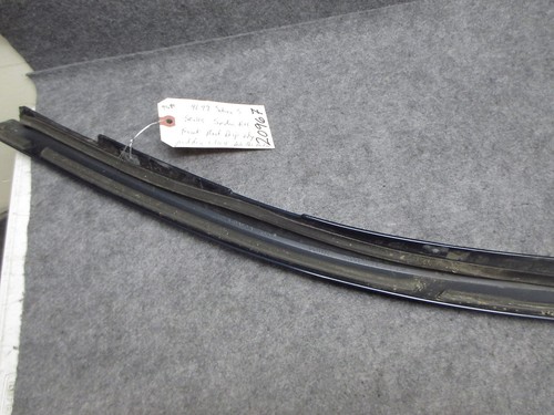 Saturn Serie S 1996-1999 sedán techo delantero derecho borde de goteo moldura azul oscuro 20967 - Imagen 5 de 6