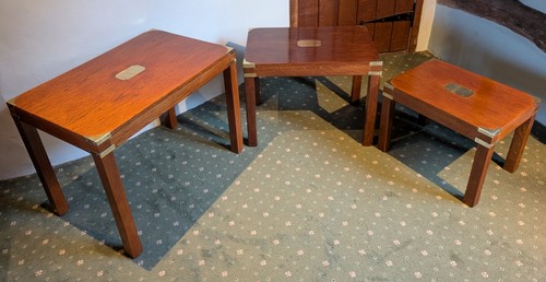 Harrods Kennedy Coffee / Side Nest of Tables. Military Campaign. Oak & Brass. - Picture 5 of 11