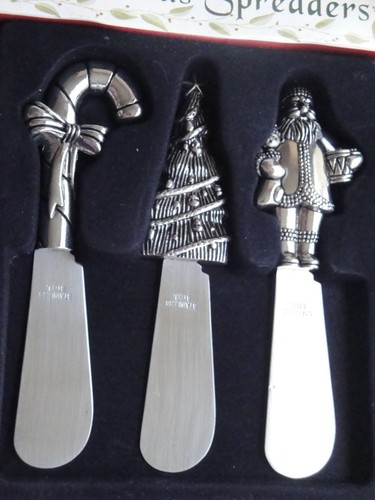 Vtg CHRISTMAS HOLIDAY STAINLESS STEEL SPREADER SET CANDY CANE / TREE / SANTA - Picture 4 of 5