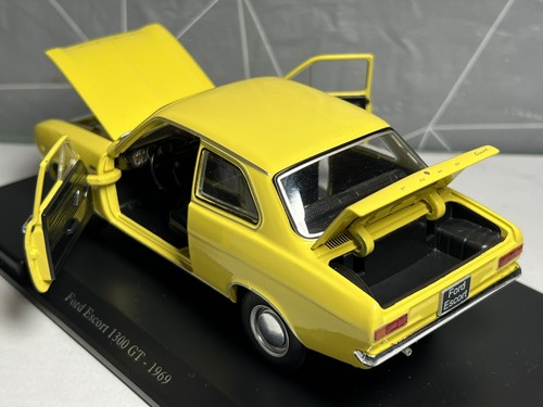 WhiteBox 1:24 Ford Escort Mk1 1300 GT 1969 Daytona giallo con scatola - Foto 12 di 13