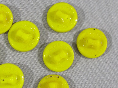 Set of 9 YELLOW GLASS BUTTONS - RED 3-D LADYBUG - GOLD TRIM - 9/16" - Picture 4 of 4