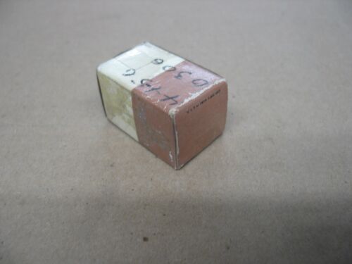 NIB ALEMITE 380778-1 ANCHOR BLOCK 90 DEG GREASE FITTING MNT 1/8NPT P9135 - Picture 2 of 3