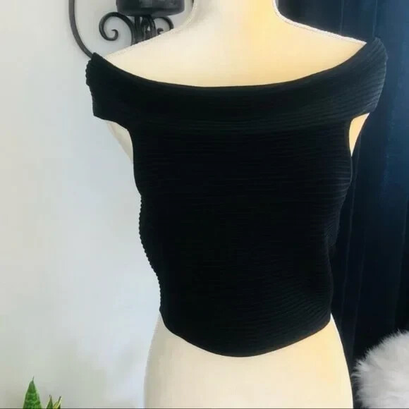 Picture 2 of 10
