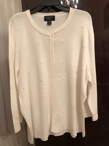 Finity-Woman-White-with-Sequence-Decor-3X-Sweater