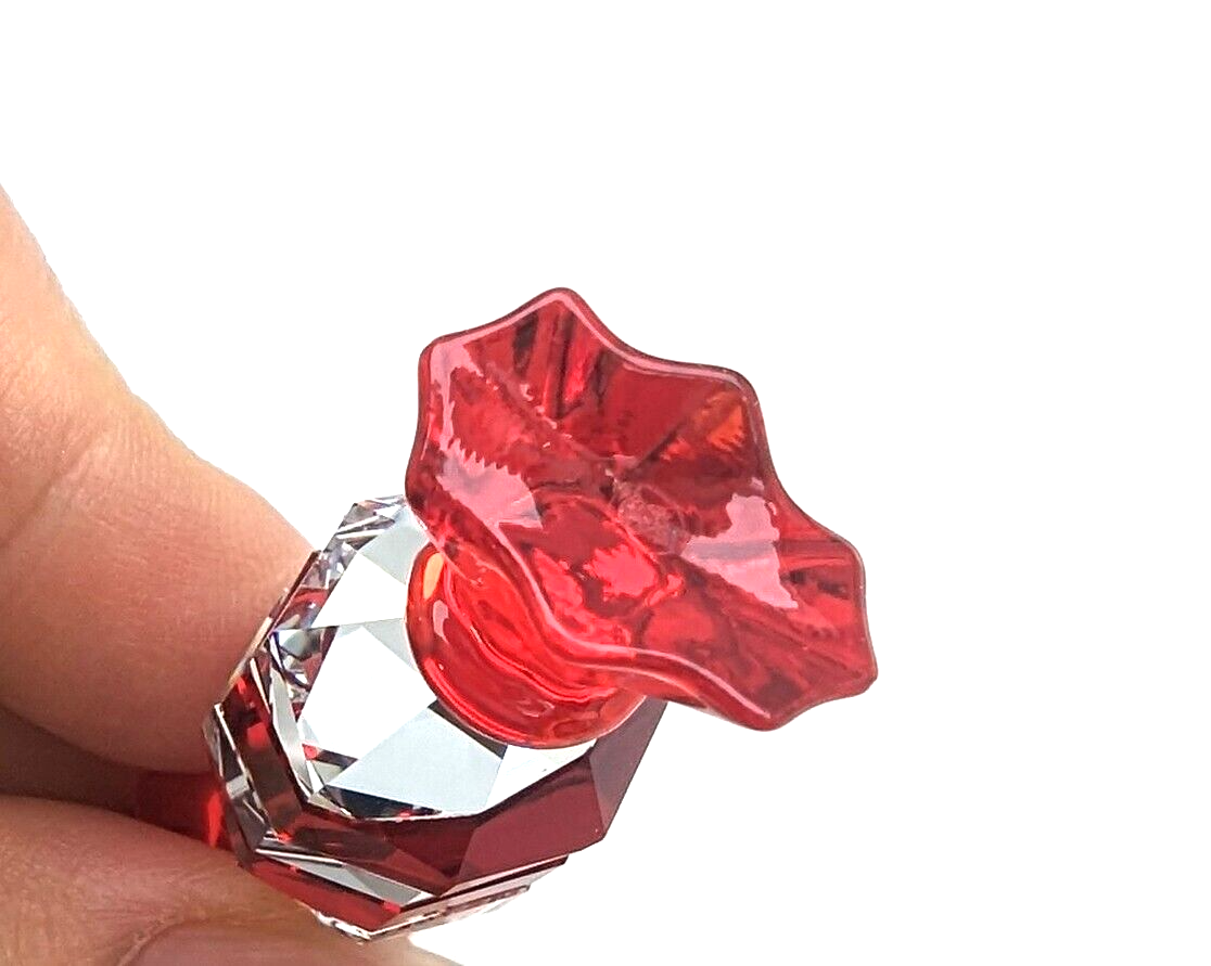 New SWAROVSKI Holiday Cheers Dulcis Red Crystal Candy Ornament