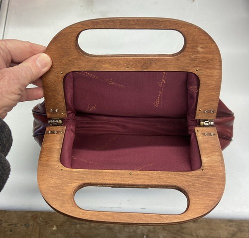 Vintage Aigner Leather Oxblood Handbag W/ Hinged Wood Handles & Original Mirror - Picture 5 of 6