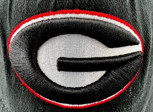 GEORGIA BULLDOGS NIKE TEAM FLEX FIT Men’s Cap 2 Logos Black Fade Hat Stretch OS - Picture 6 of 24