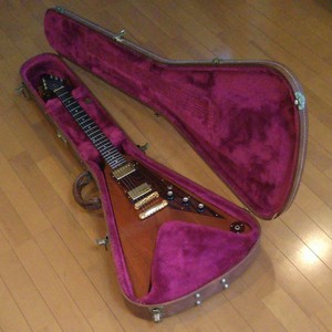 Gibson-USA-Flying-V-Modified-Model-Electric-Guitar-Japan-Beautiful-Rare-F-S