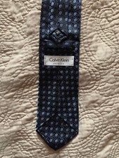 Calvin Klein premium Silk tie Made in USA in navy, light blue florets