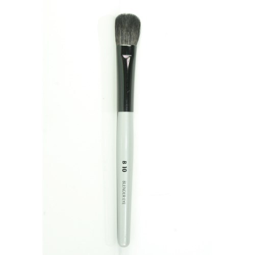 NYX COSMETICS MAKEUP BRUSH B10 Eye lender, Brand New - Picture 1 of 1
