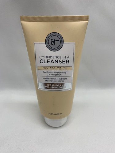 It Cosmetics Confidence in a Cleanser , Skin- Transforming Hydrating - Picture 2 of 6